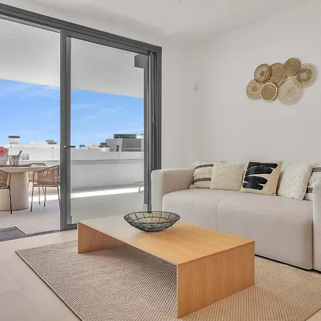 Vanian Gardens By Finest Apartamento