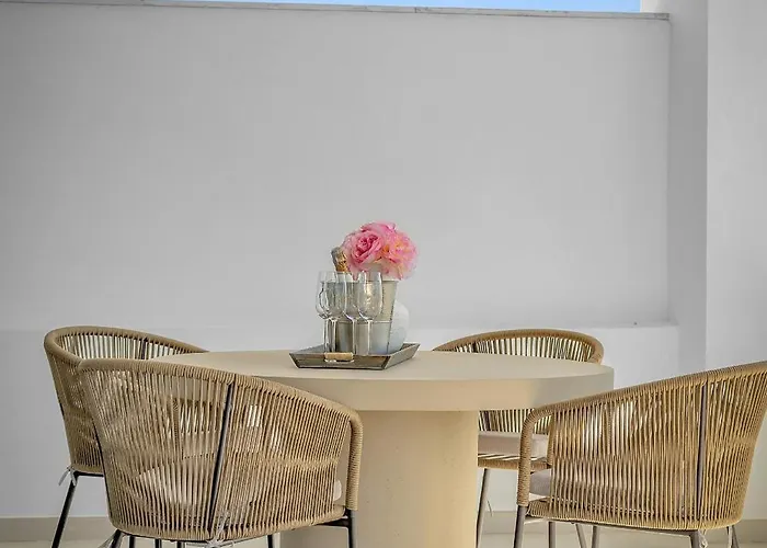 Vanian Gardens By Finest