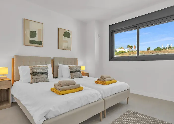 Vanian Gardens By Finest Apartment *