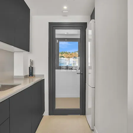 Apartment Vanian Gardens By Finest