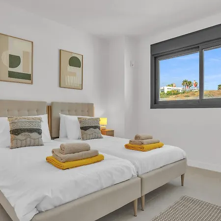 Vanian Gardens By Finest Apartment *