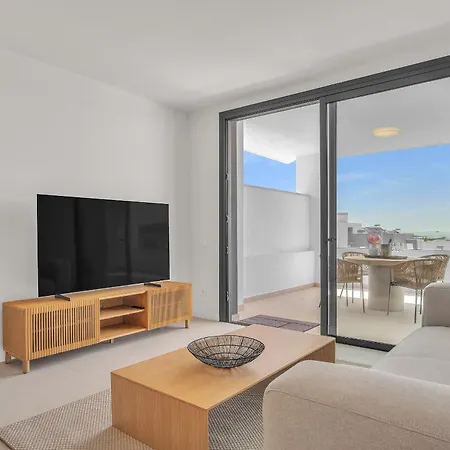 Vanian Gardens By Finest Apartment